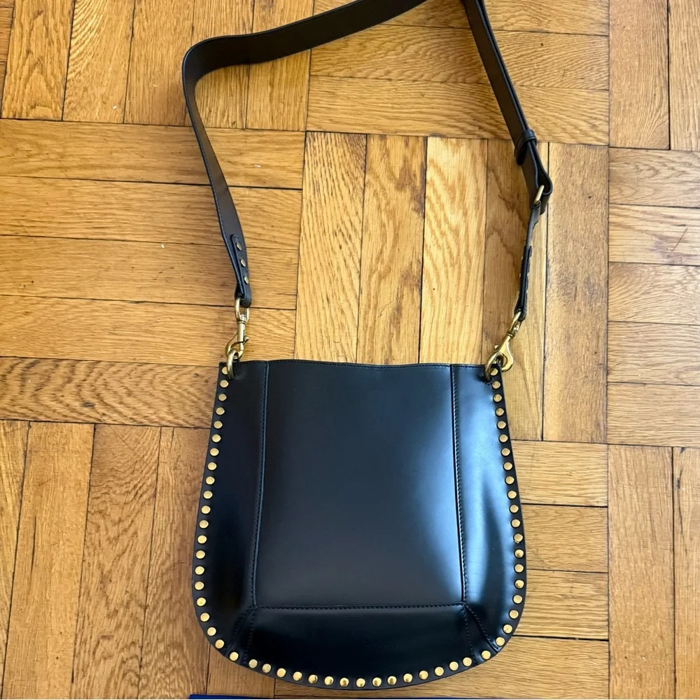 ISABEL MARANT
Oskan Leather Shoulder Bag in black - Picture 6 of 16
